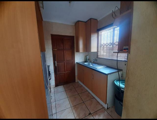 2 BEDROOM HOUSE FOR SALE IN PAYNEVILLE